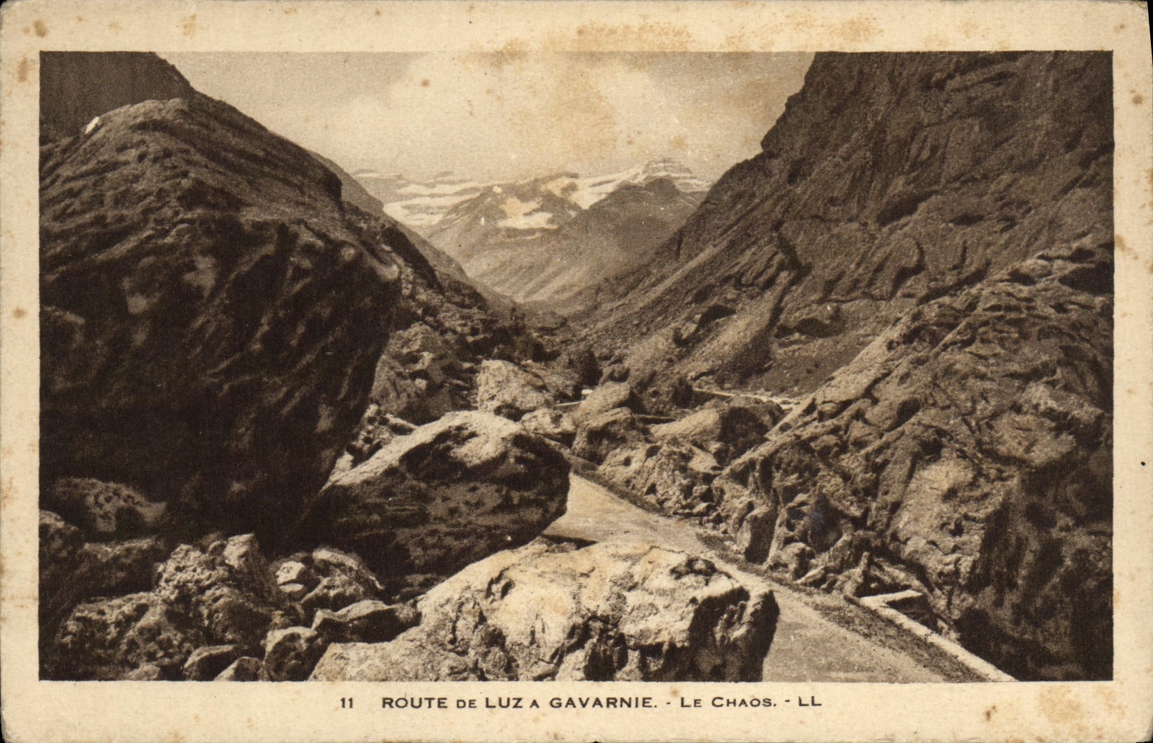 Route de Luz à Gavarnie — Le Chaos — LL