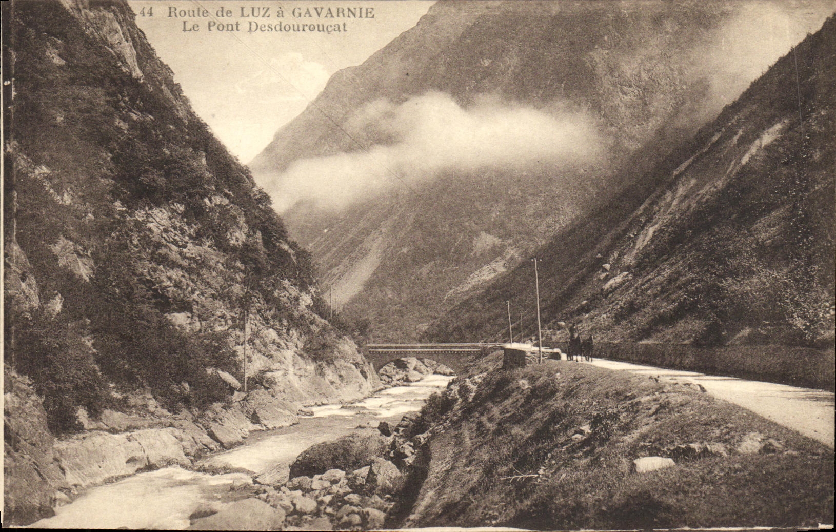 Route de Luz à Gavarnie — Le Pont Desdouroucat — CPAPHIL