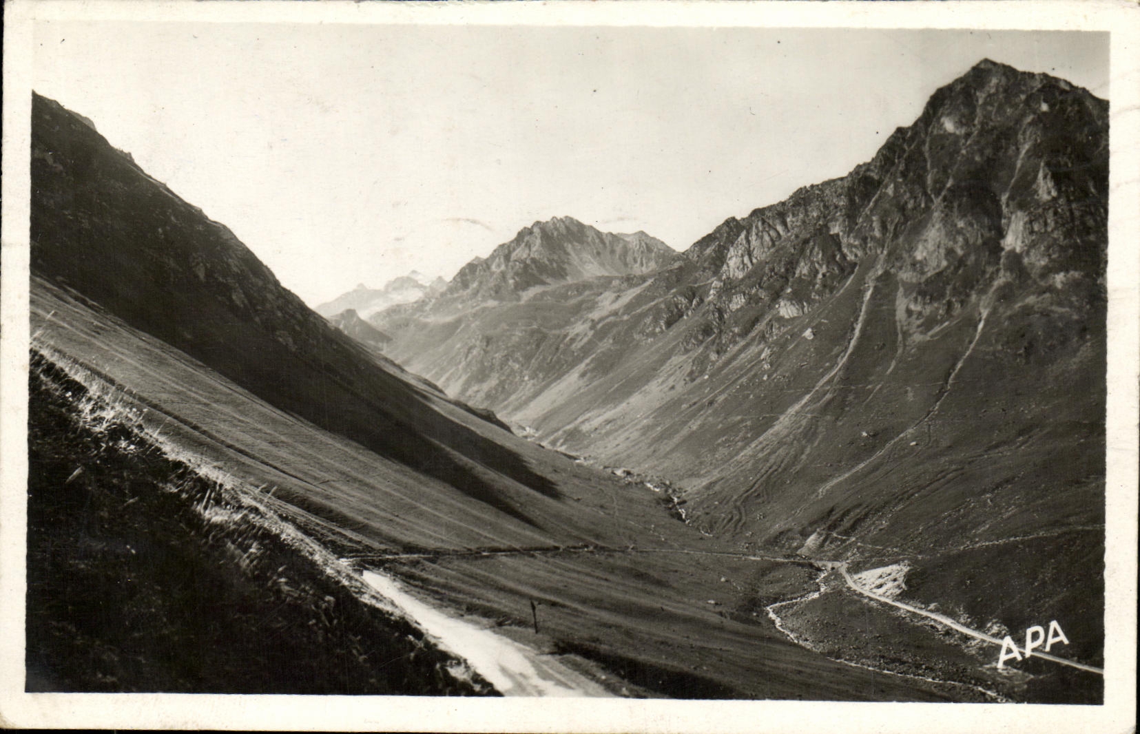 CPA Col du Tourmalet La Route Hautes Pyrenees