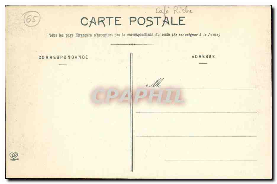Tarbes - Fontaine 'L'Inondation' - Groupe en marbre sur la Place Maubourgurt — Reverso