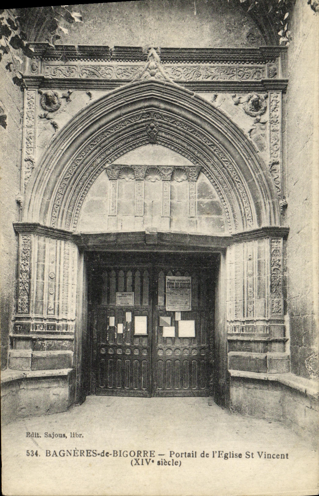 Bagnères-de-Bigorre — Portail de l'Église Saint-Vincent (XIVe siècle) — Edit. Sajous, libr. n° 534