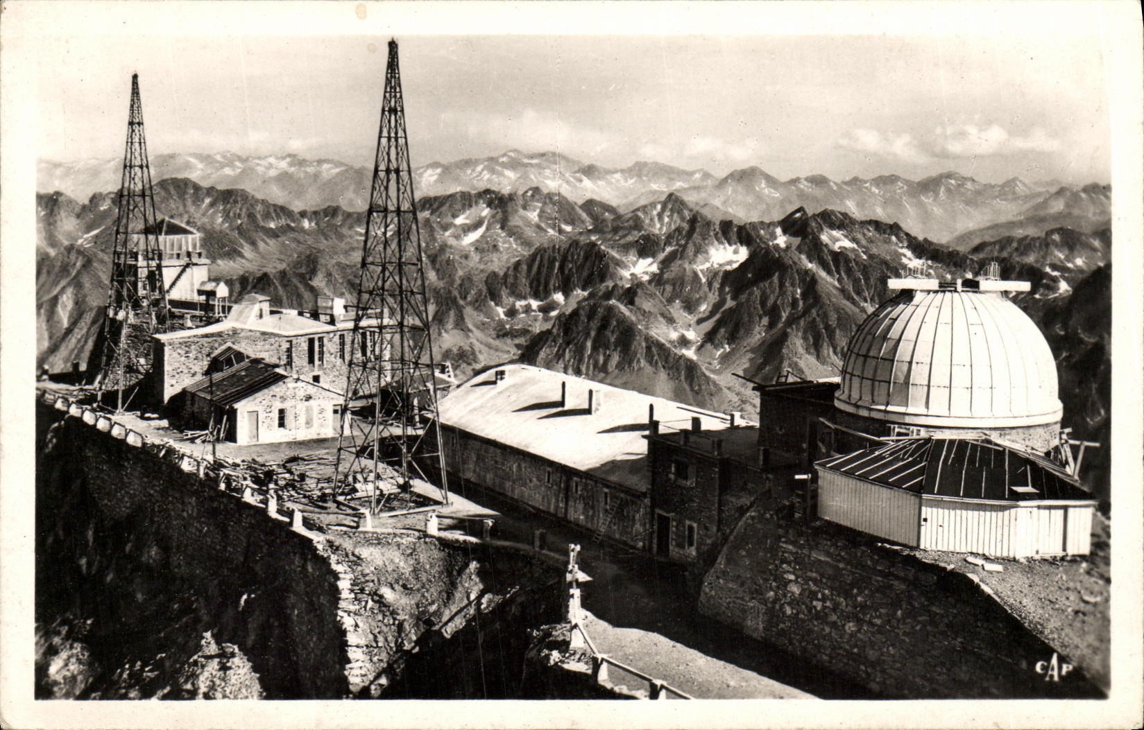 CPA Bagneres de Bigorre Le Pic du Midi Bigorre L Observatoire