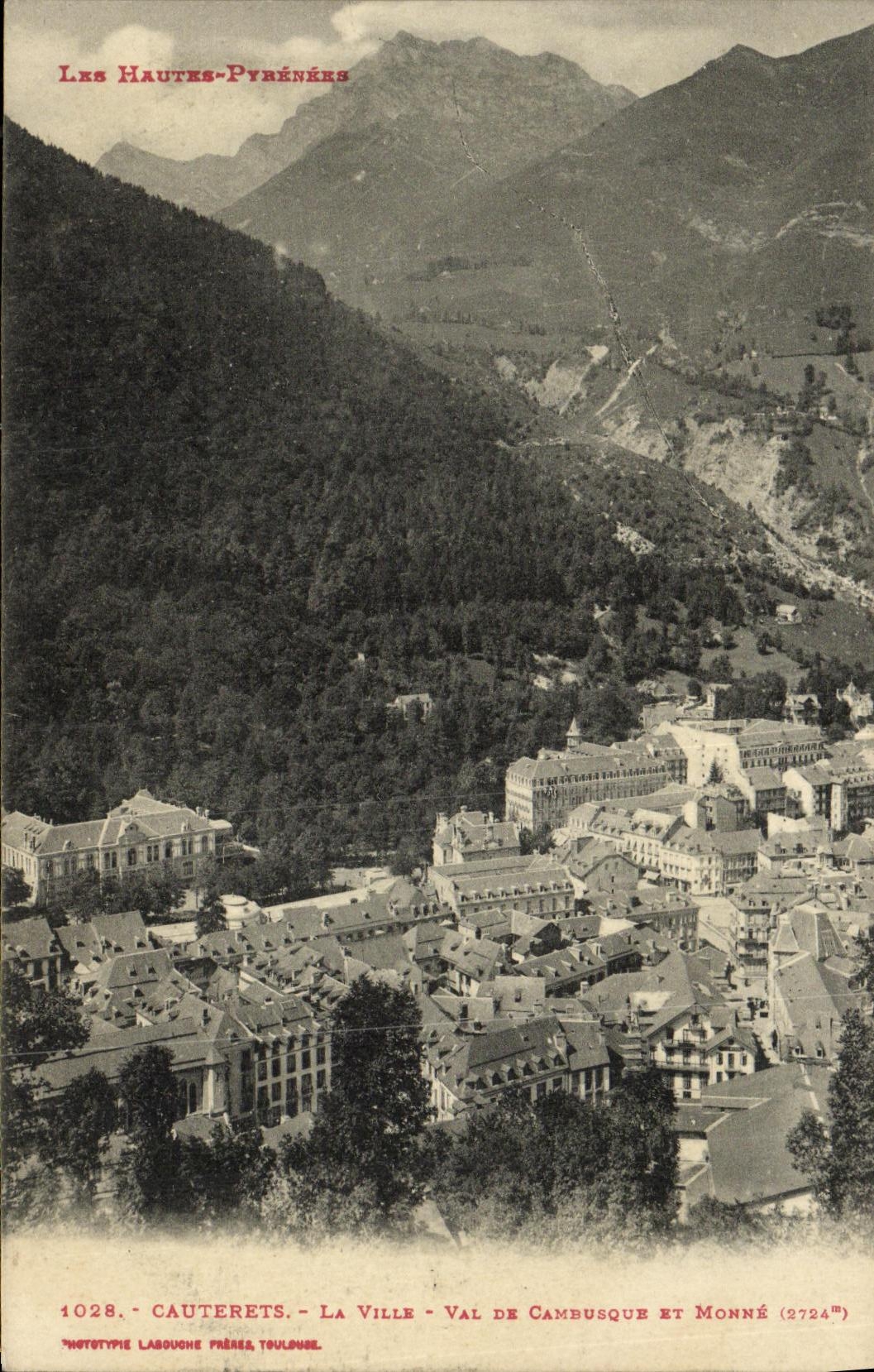 CPA Cauterets La Ville Val De Camdusque Et Monne