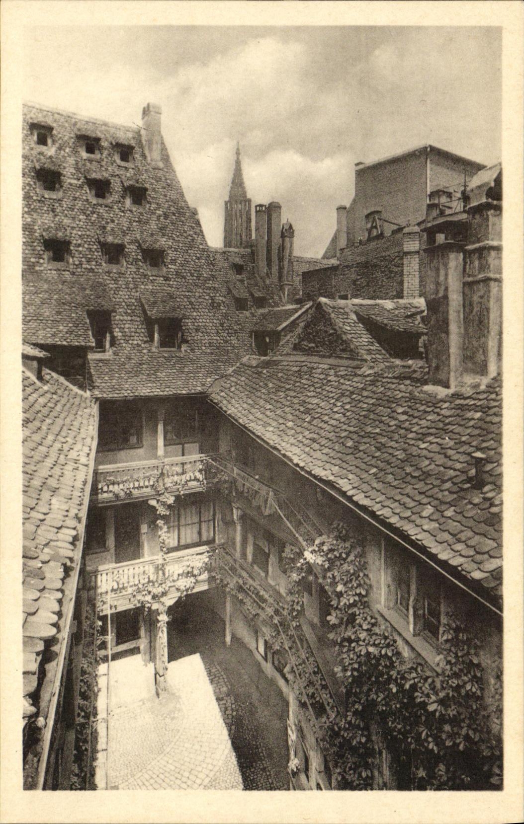 CPA Musee Alsacien la Cour Strasbourg