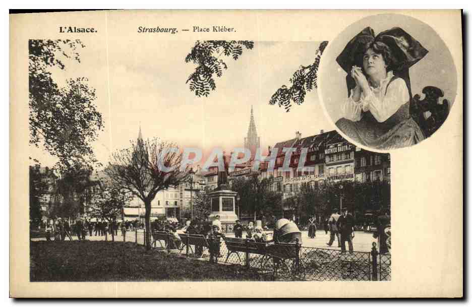 CPA Strassburg Place Kleber Alsace Folklore Femme