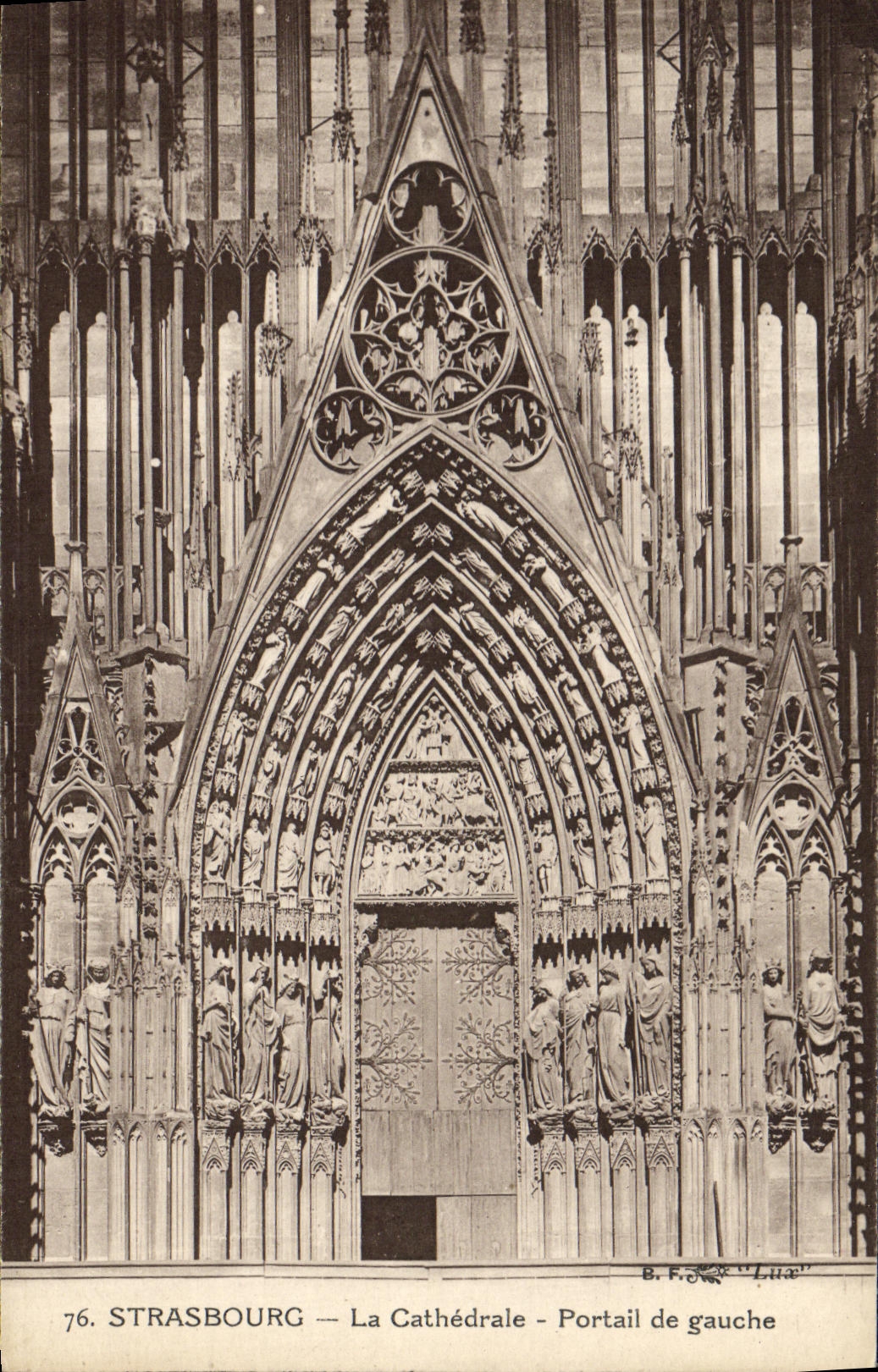 CPA Strasbourg La Cathedrale Portail de Gauche