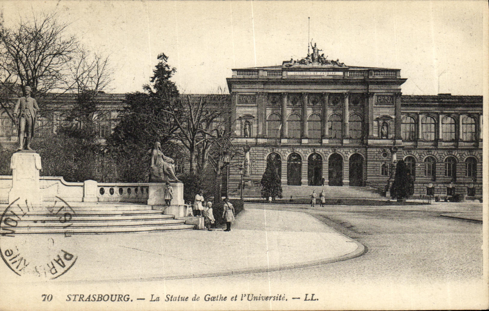 CPA Strasbourg La Statue de Goethe et l Universite enfants
