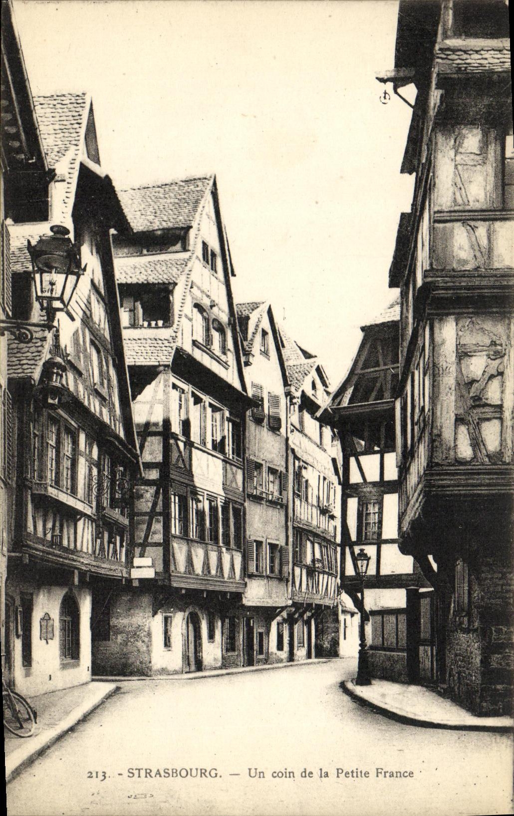 CPA Strasbourg Un Coin de la Petite France