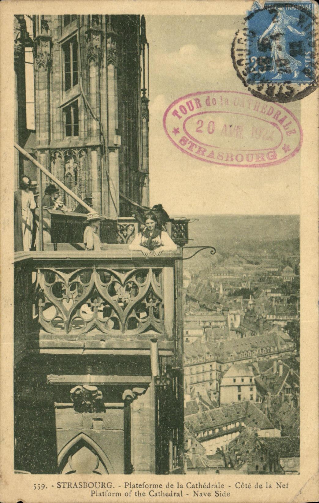 Strasbourg - Plateforme de la Cathédrale - Côté de la Nef - éditeur Oh. Berberet, n° 559