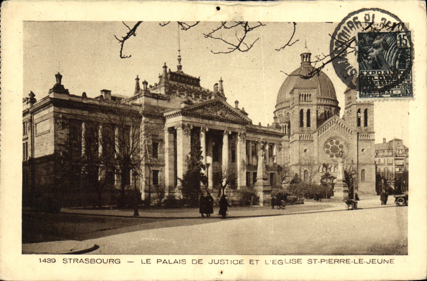 CPA Strasbourg Le Palais de Justice Et L Eglise St Pierre Le Jeune