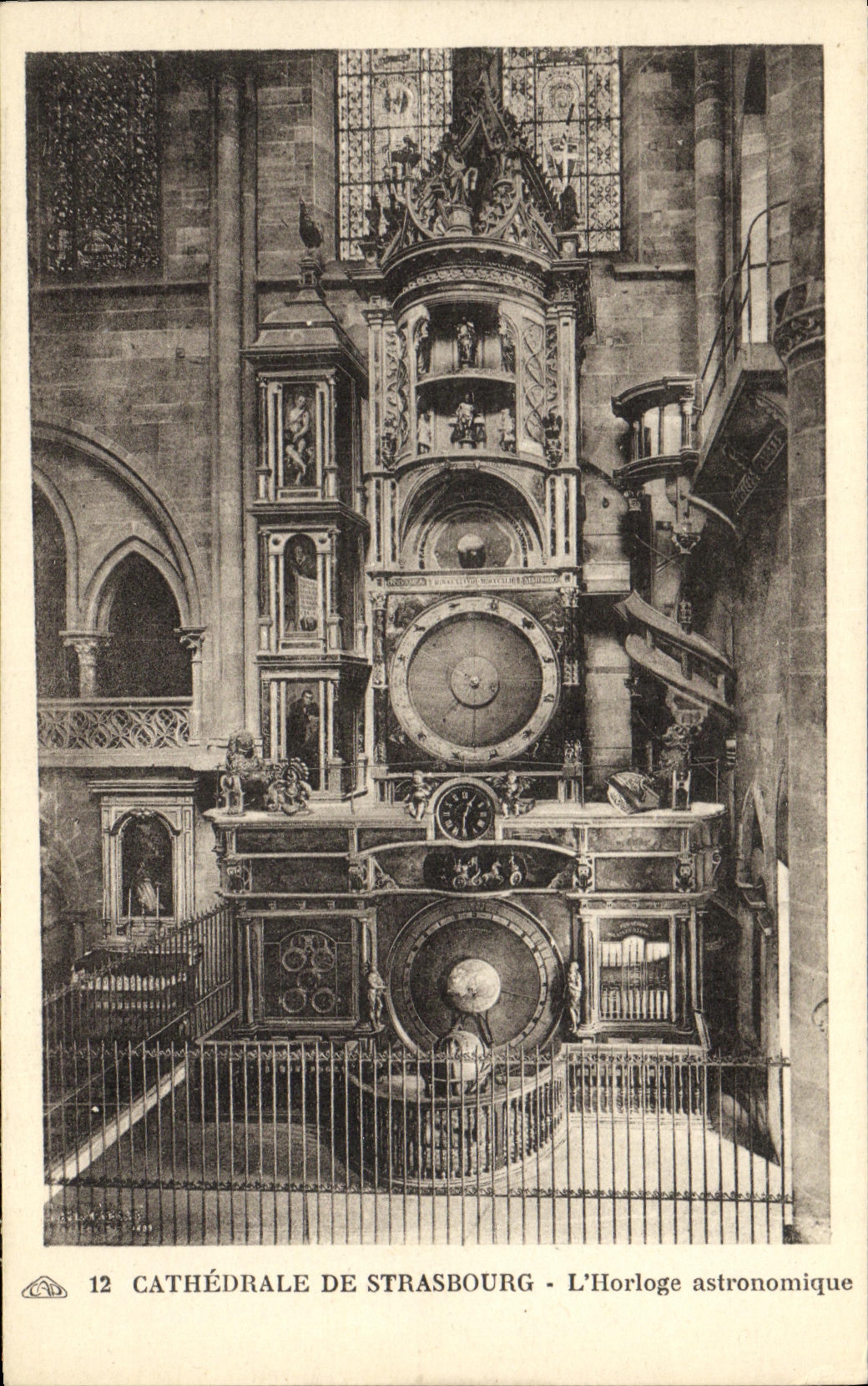CPA Cathedrale De Strasburg L Horloge astronomique