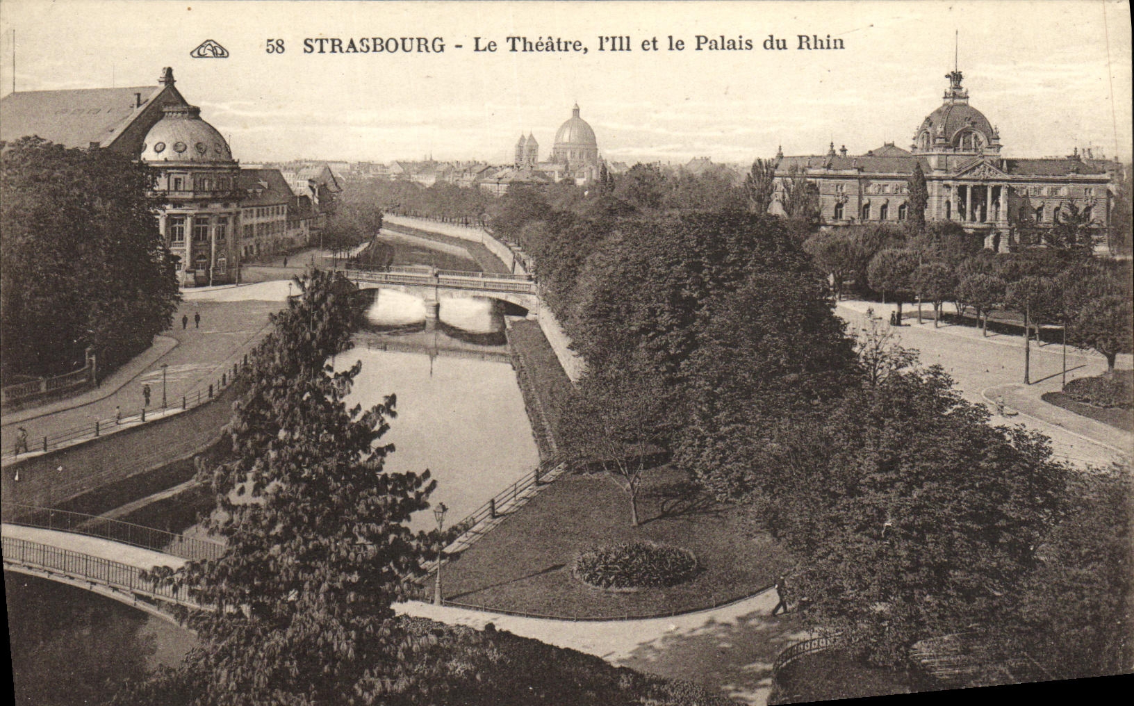 CPA Strasbourg Le Theatre I Ille et le Palais du Rhin