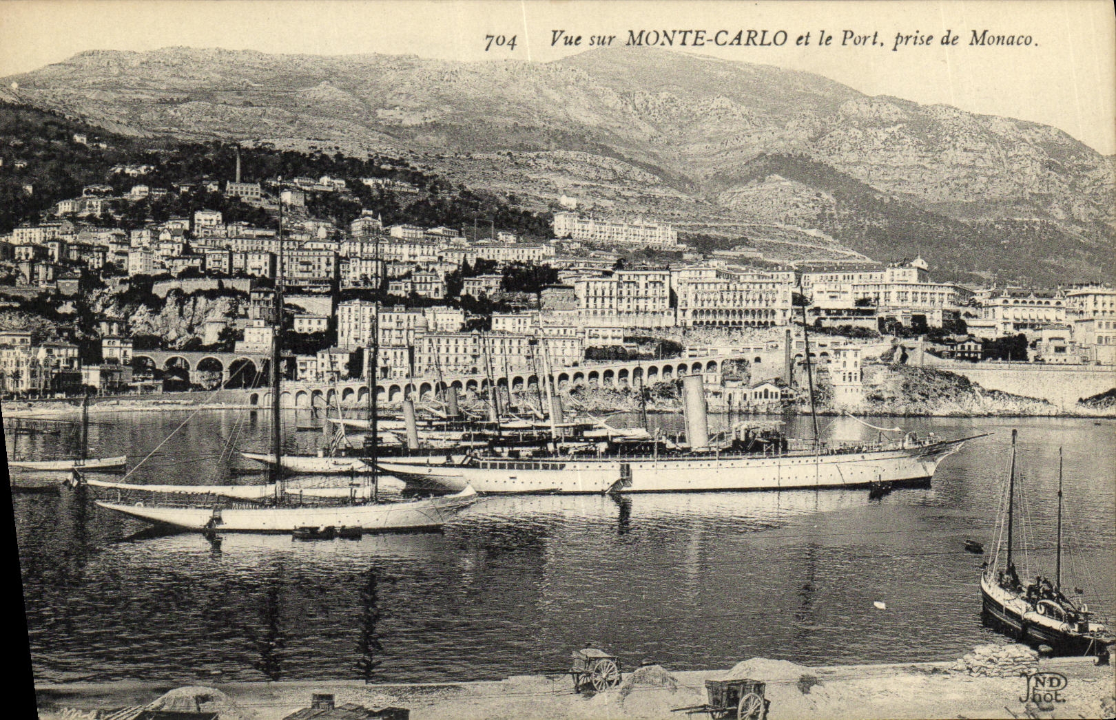 CPA Vue sur Monte Carlo er le Port prise de Monaco Bateaux