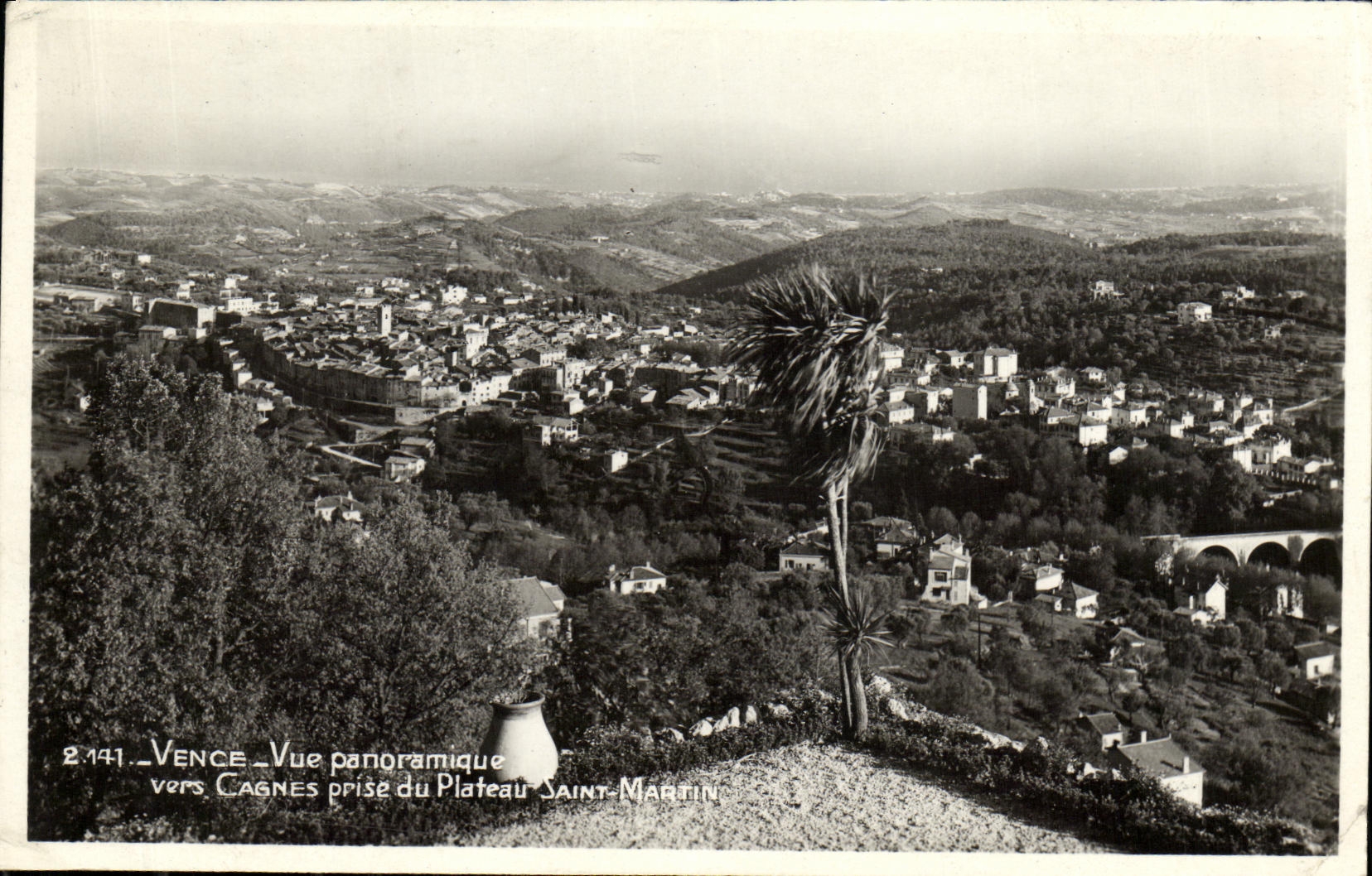 Vence - Vue panoramique vers Cagnes prise du Plateau Saint-Martin — Édition La Cigogne, n° 2.141