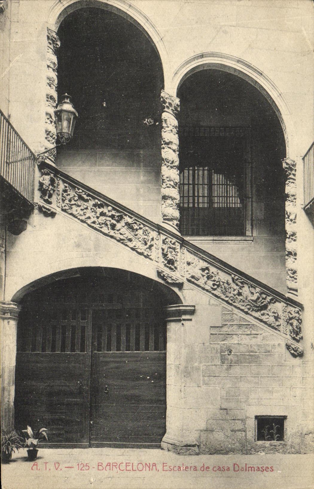 CPA Barcelona Escalera de Casa Dalmases
