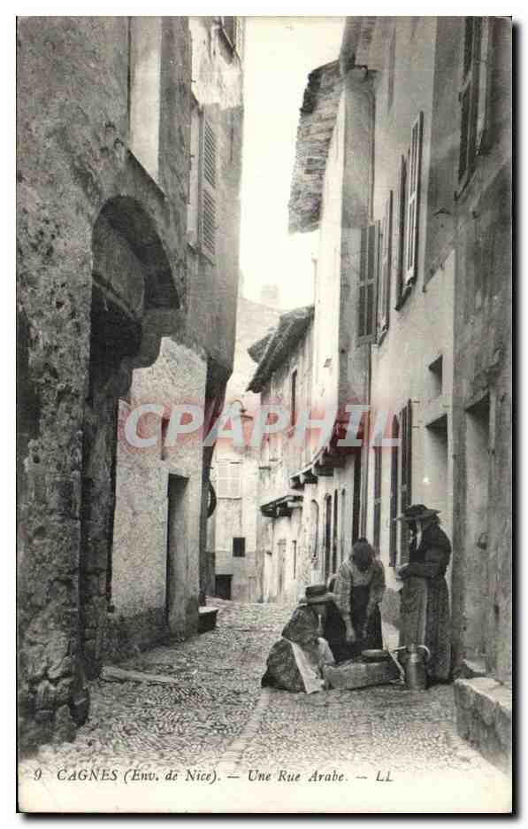 CPA Cagnes Une Rue Arabe Femmes