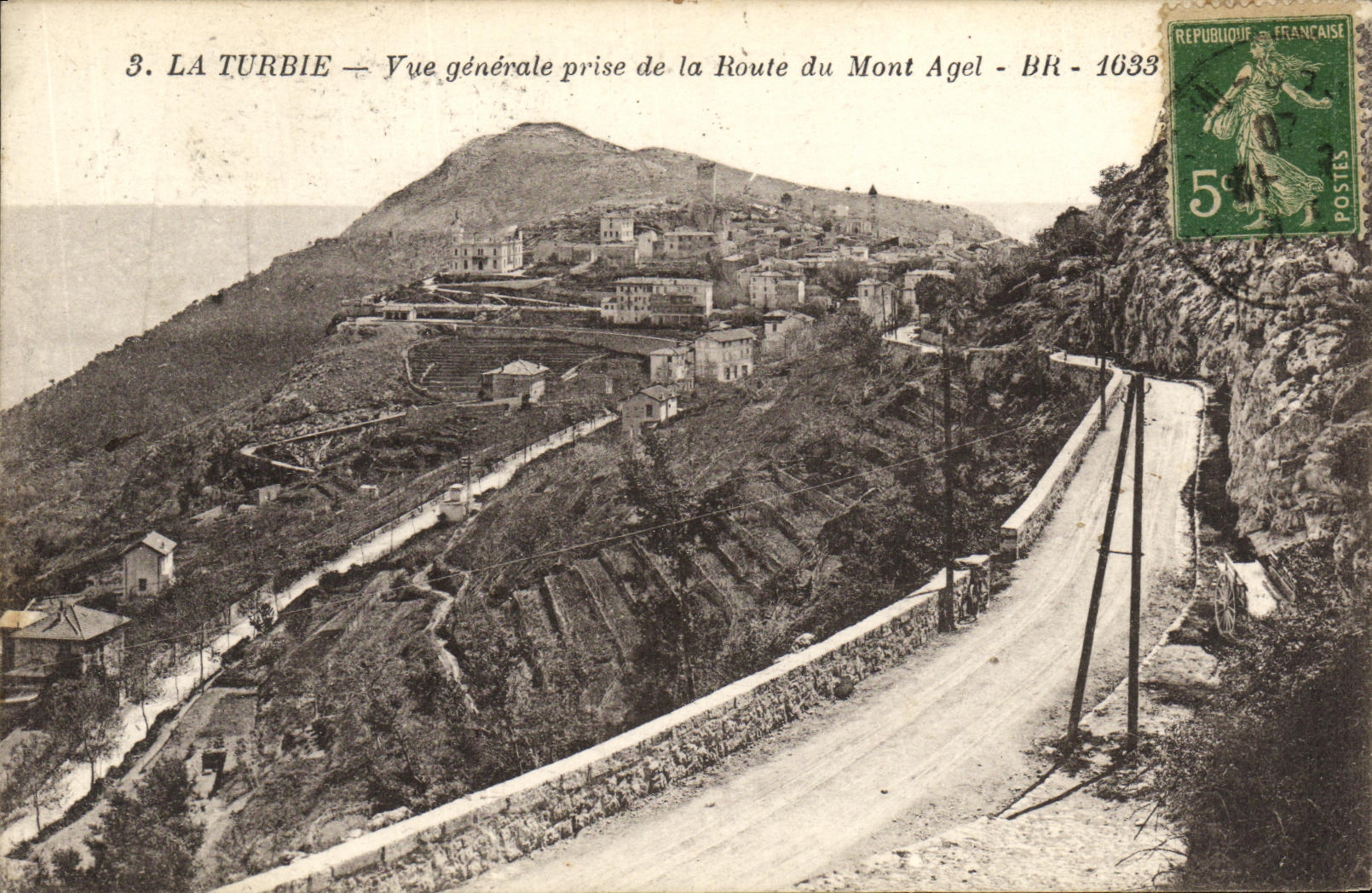 CPA La Turbie Vue generale prise de la Route du Mont Agel 