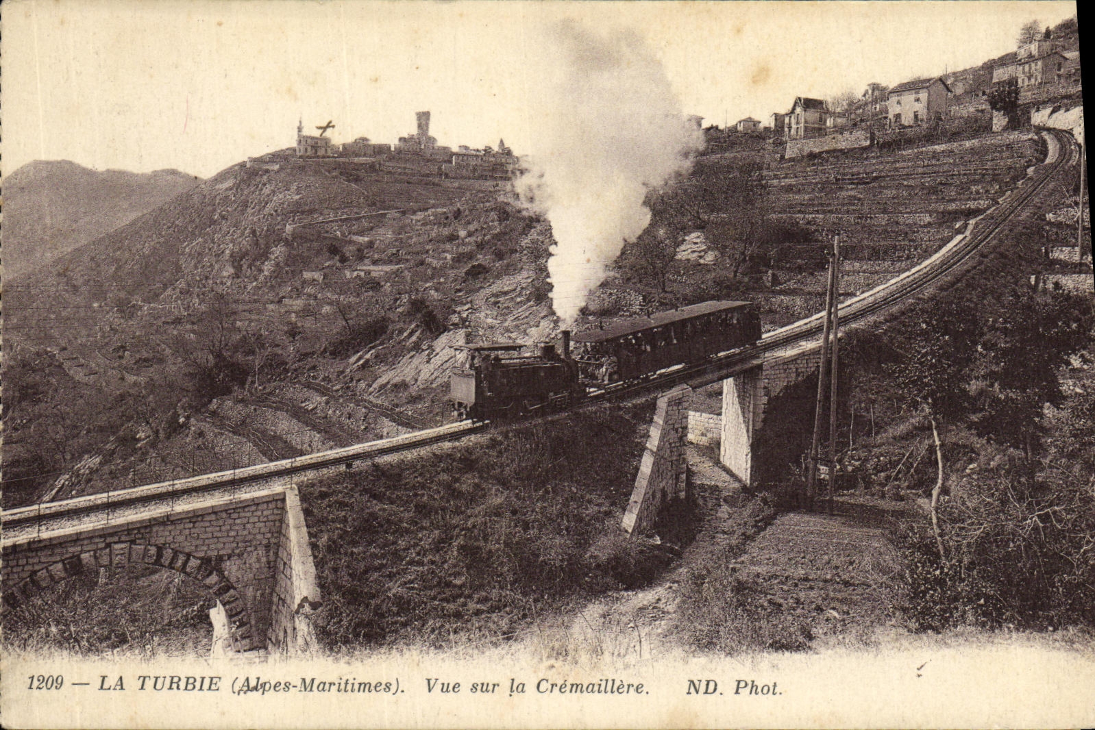 La Turbie (Alpes-Maritimes) — Vue sur la Crémaille — ND. Phot. n°1209