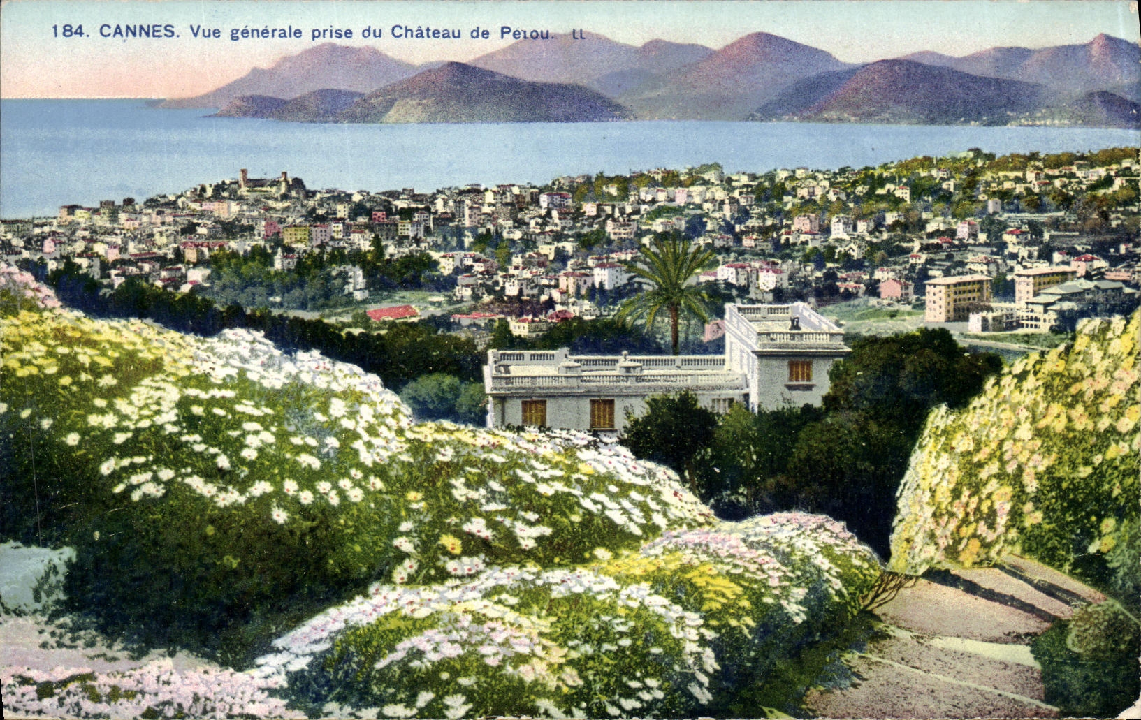 CPA Cannes Vue generale prise du Chateau de Perou