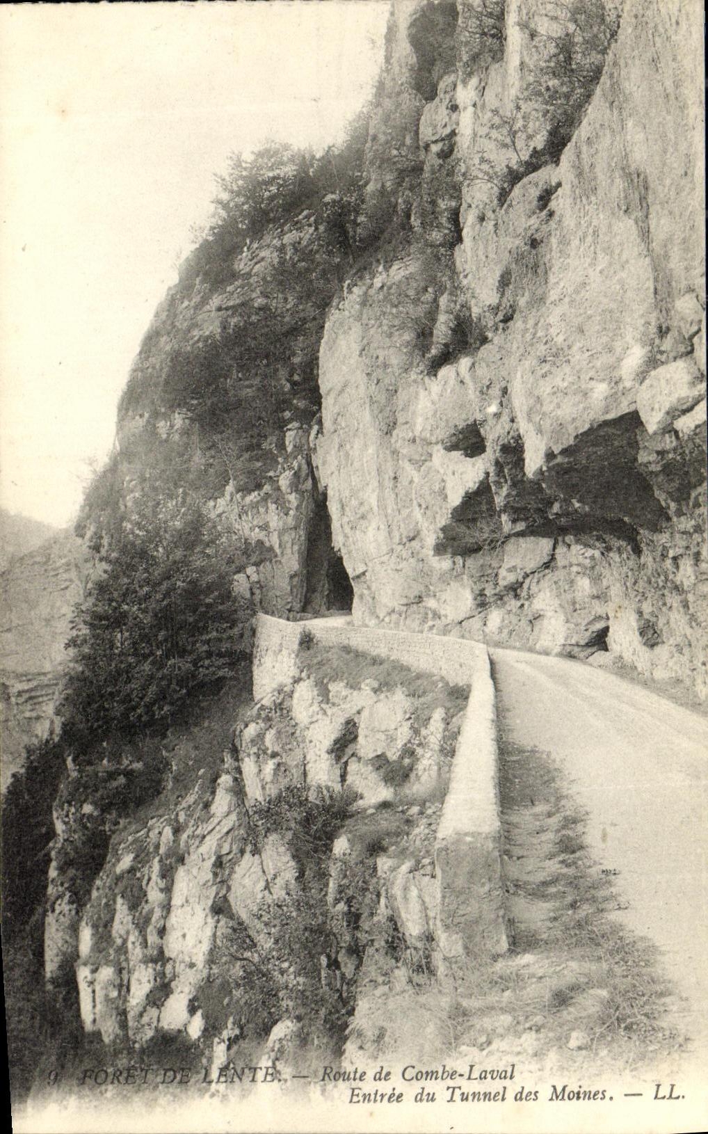 Forêt de Lente — Entrée du Tunnel des Moines — LL.