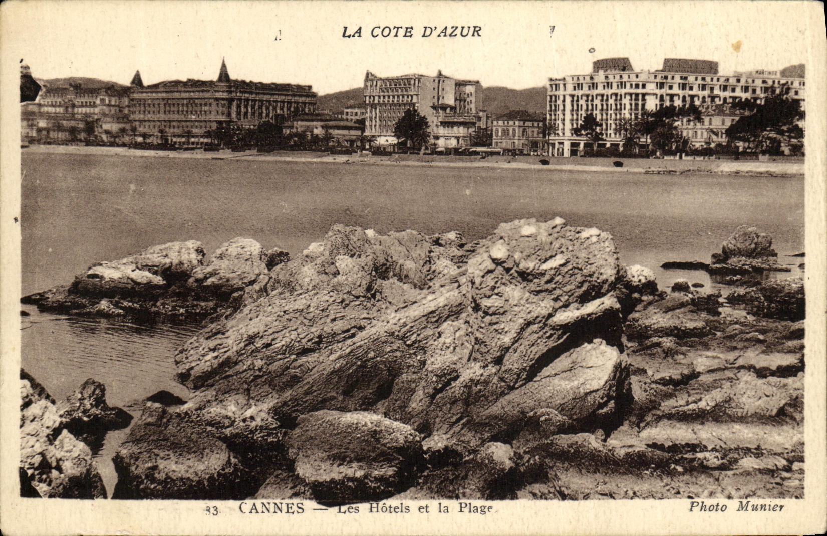 CPA Cannes Les Hotels et la Plage