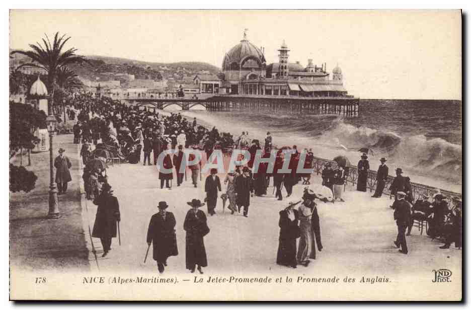 CPA Nice La Jetee Promenade et la Promenade des Anglais