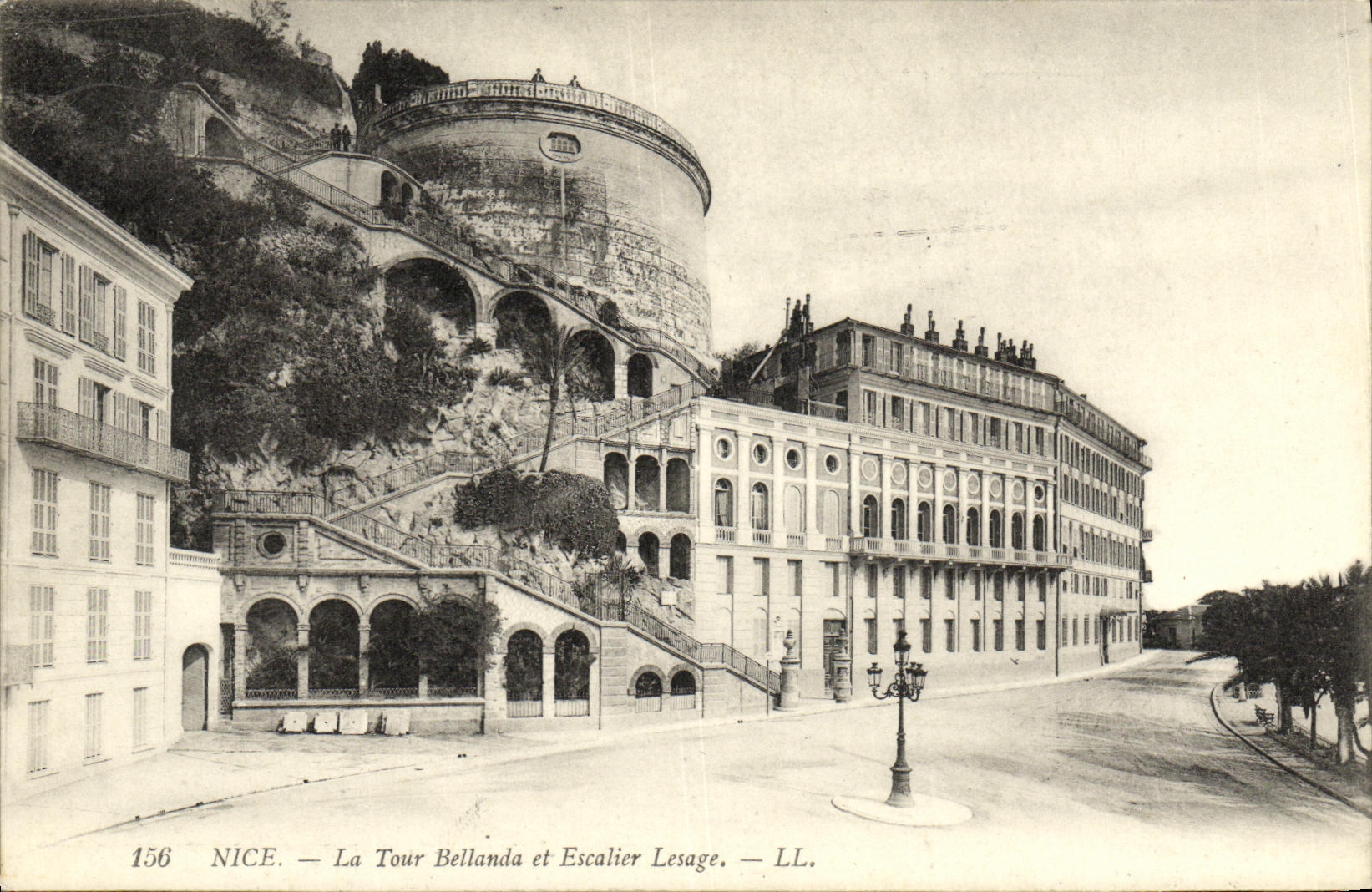 CPA Nice La Tour Bellanda et Escalier Lesage