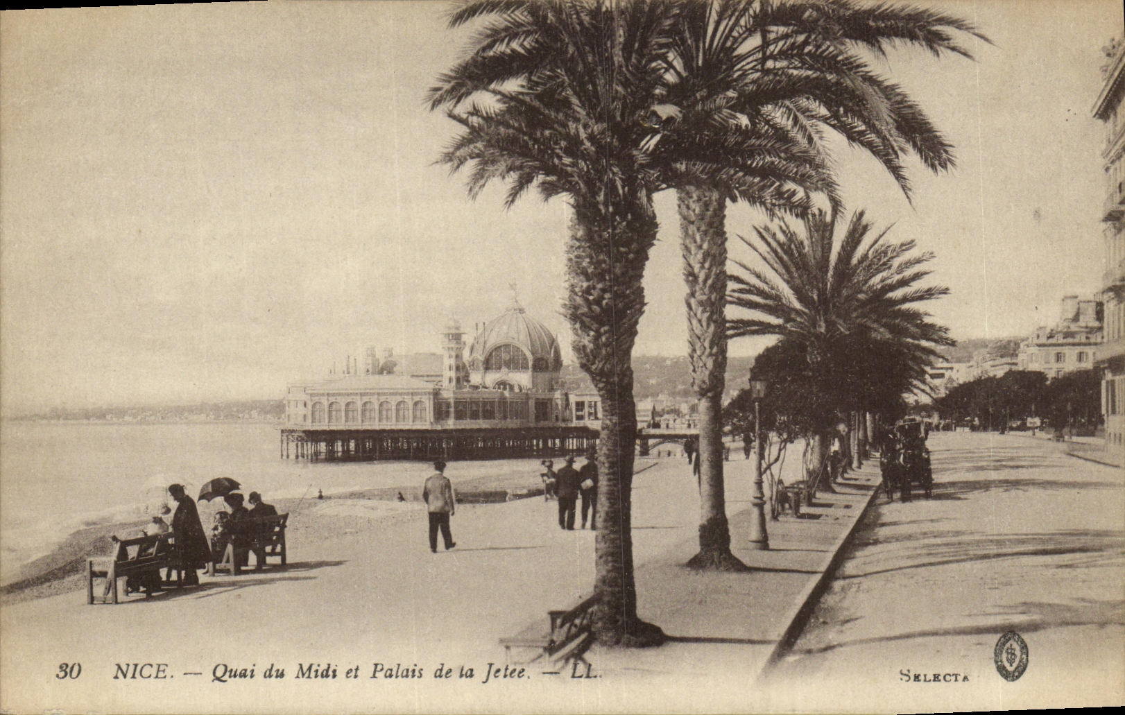 CPA Nice Quai du Midi et Palais de la jetee