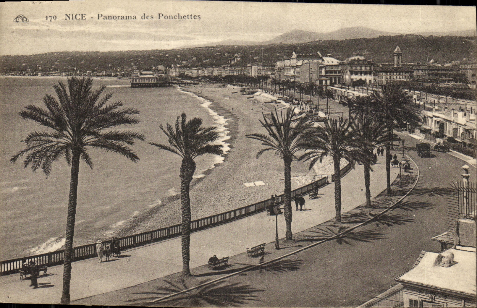CPA Nice Panorama des Ponchettes