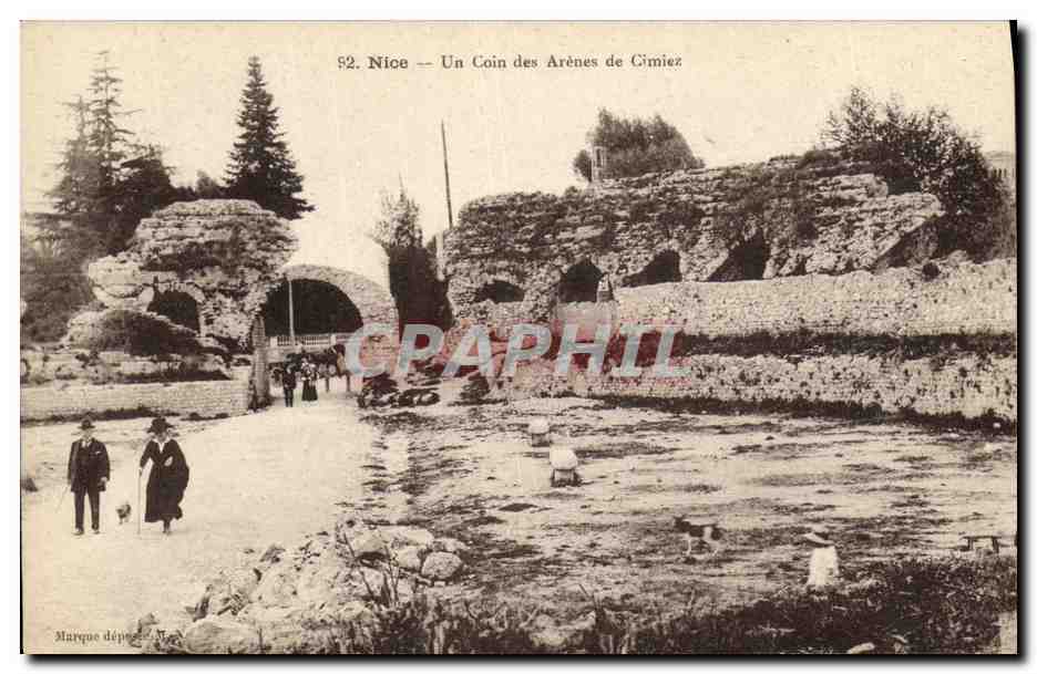 CPA Nice Un Coin des Arenes de Cimiez