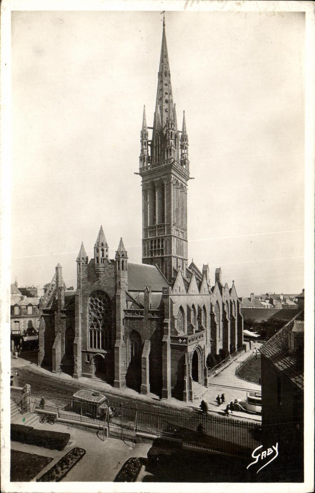 CPA Saint Pol Leon Chapelle du Kreizker Clocher 