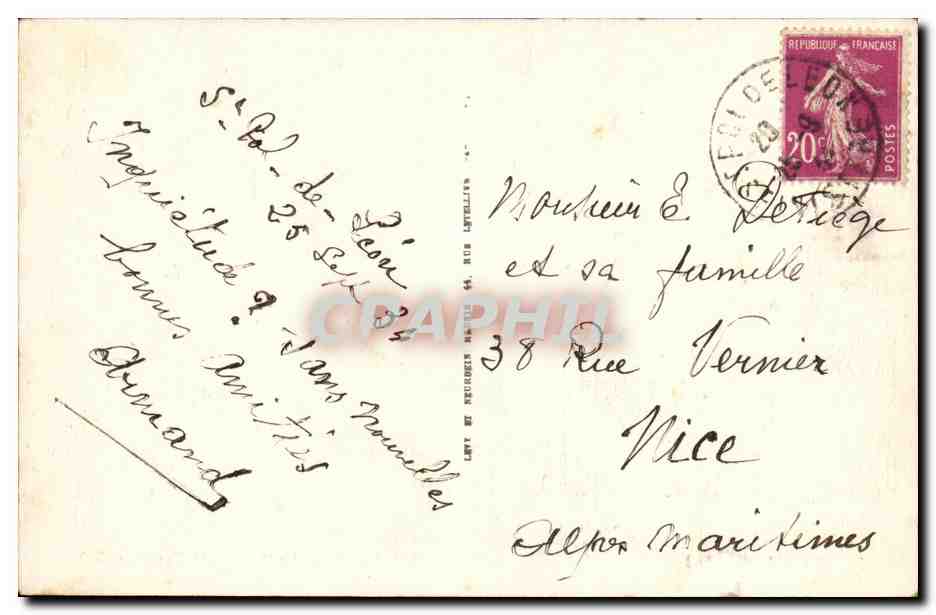 CPA Saint Pol Leon Chateau de Kerjean Le puits et la terrasse — Rückseite