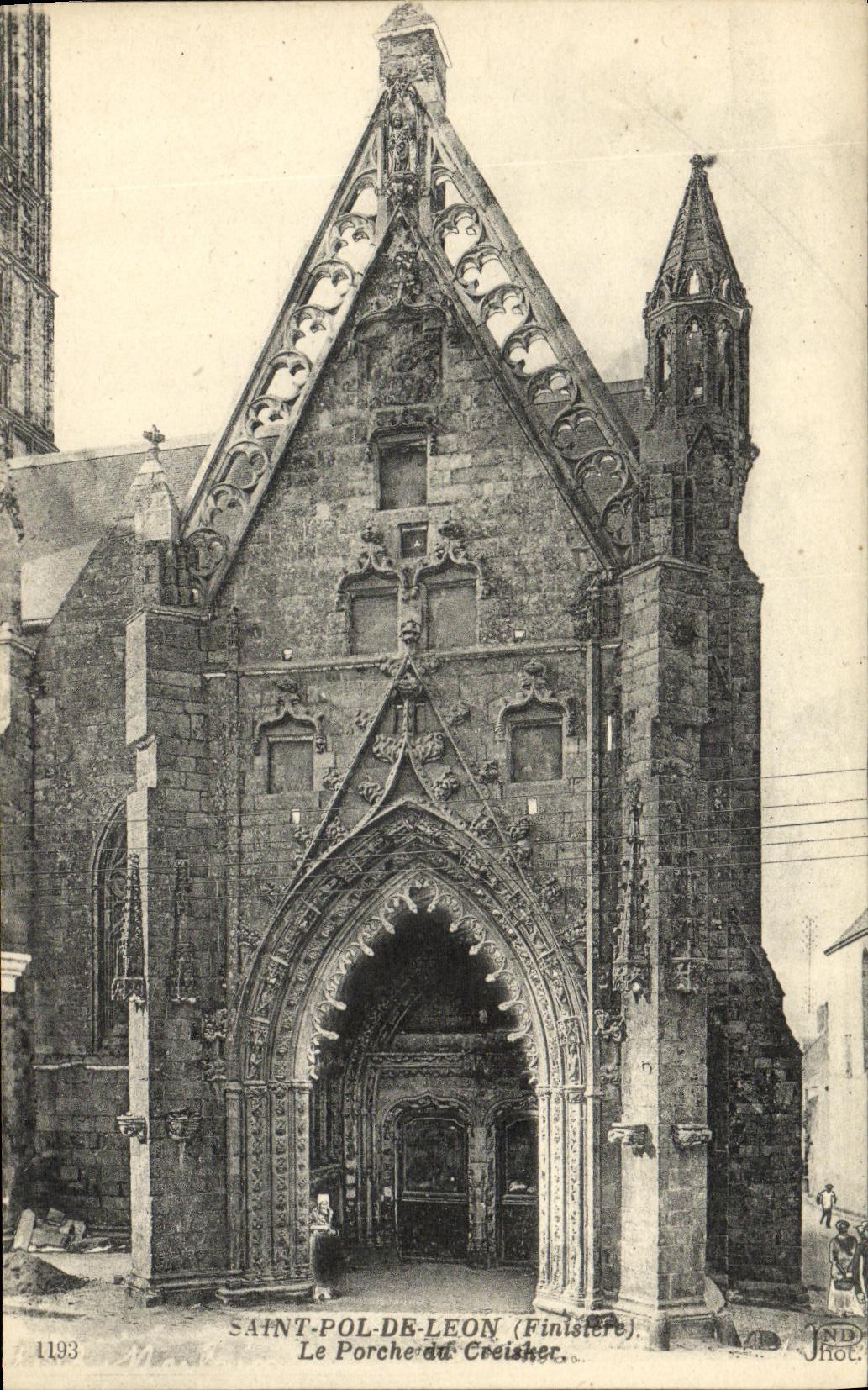 CPA Saint Pol de Leon Le Porche de Creisker