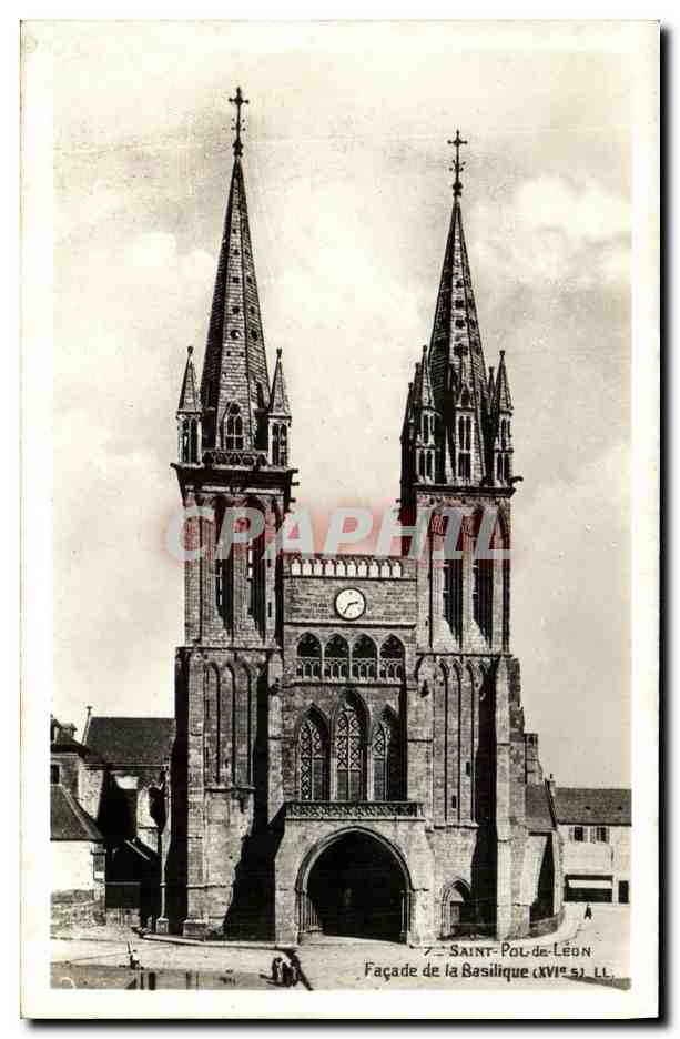 CPA Saint Pol de Leon Facade de la Basilique 