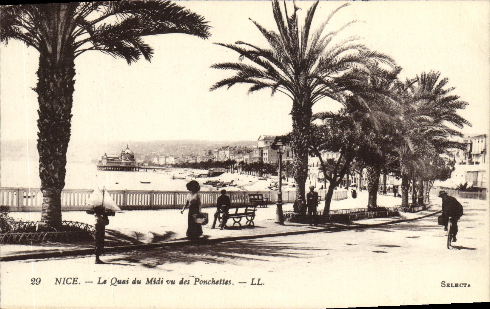 CPA Nice Le quai du Midi vu des Ponchettes