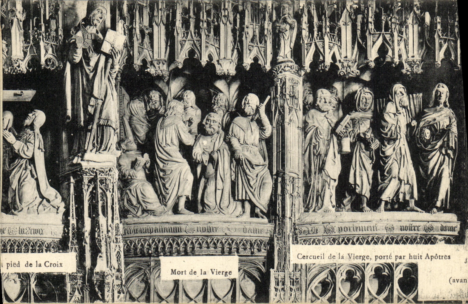 Scène de la Mort de la Vierge — chapiteau sculpté — CPAPHIL