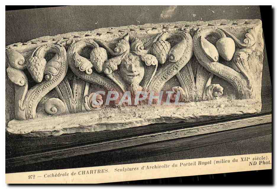 CPA Cathedrale de Chartres Sculptures d Archivolte du Portail Royal