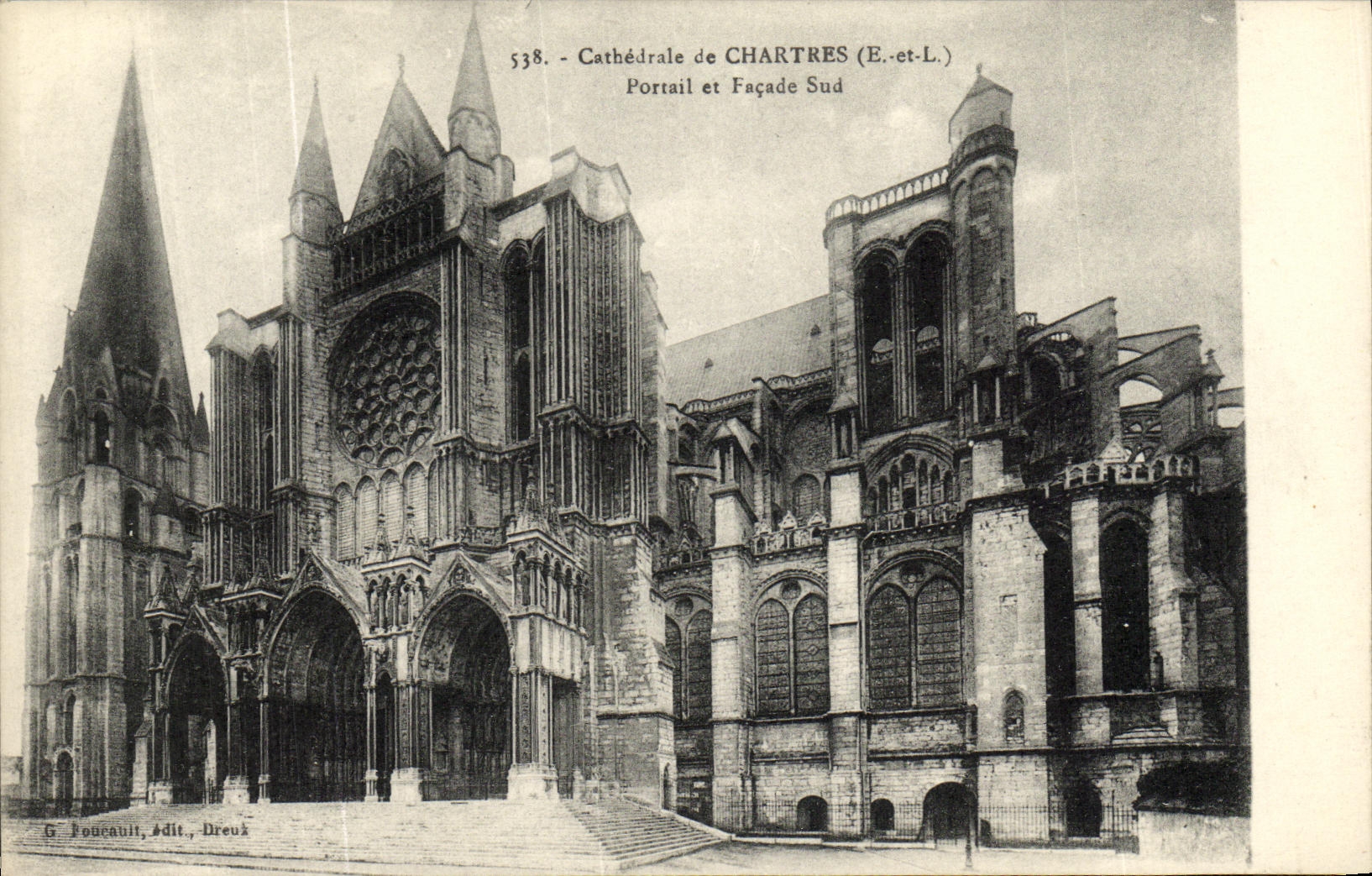 CPA Cathedrale de Chartres Portail et Facade Sud