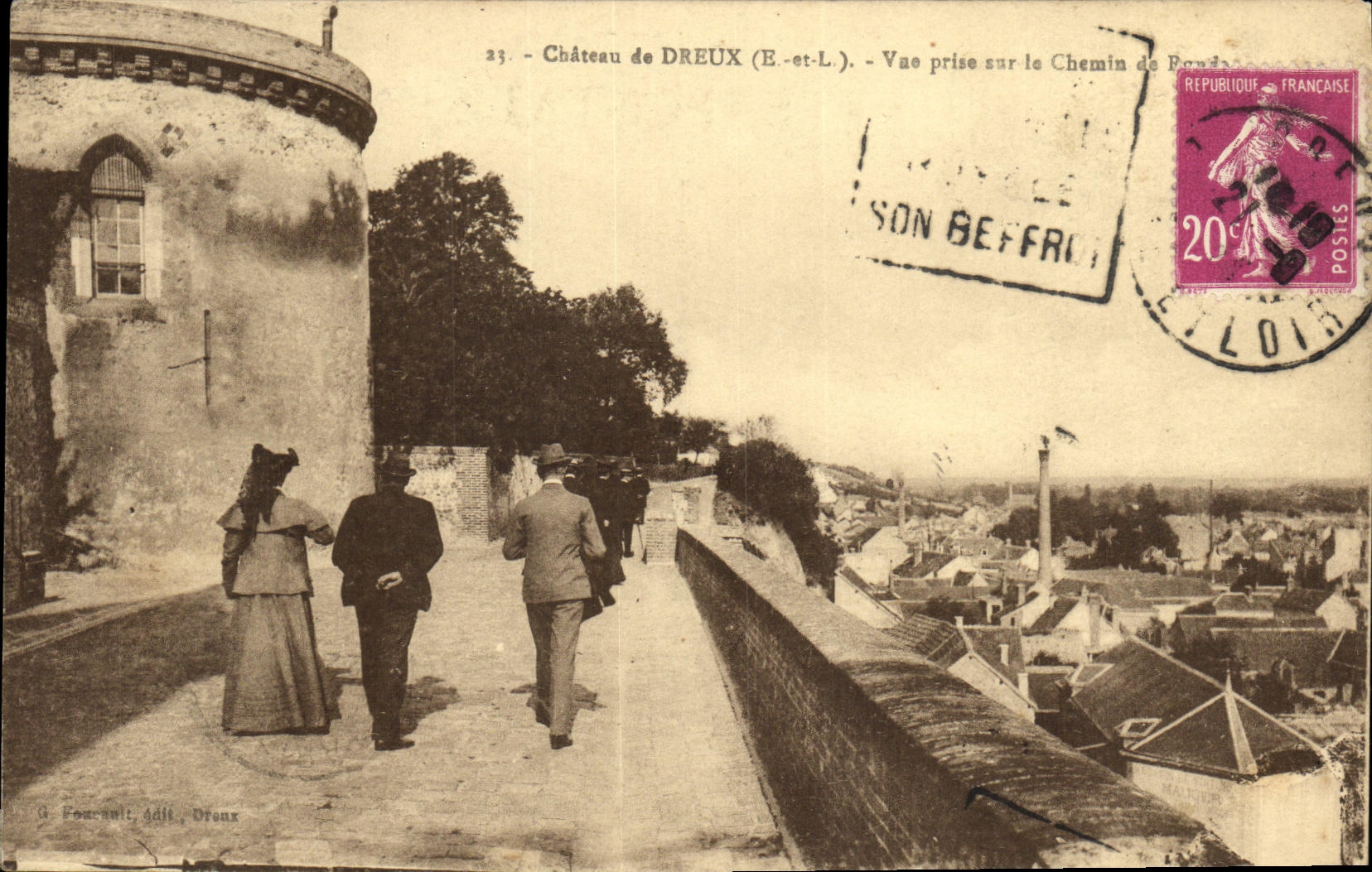 Château de Dreux (E.-et-L.) — Vue prise sur le Chemin de Fondation — G. Fournier, édit., Droux