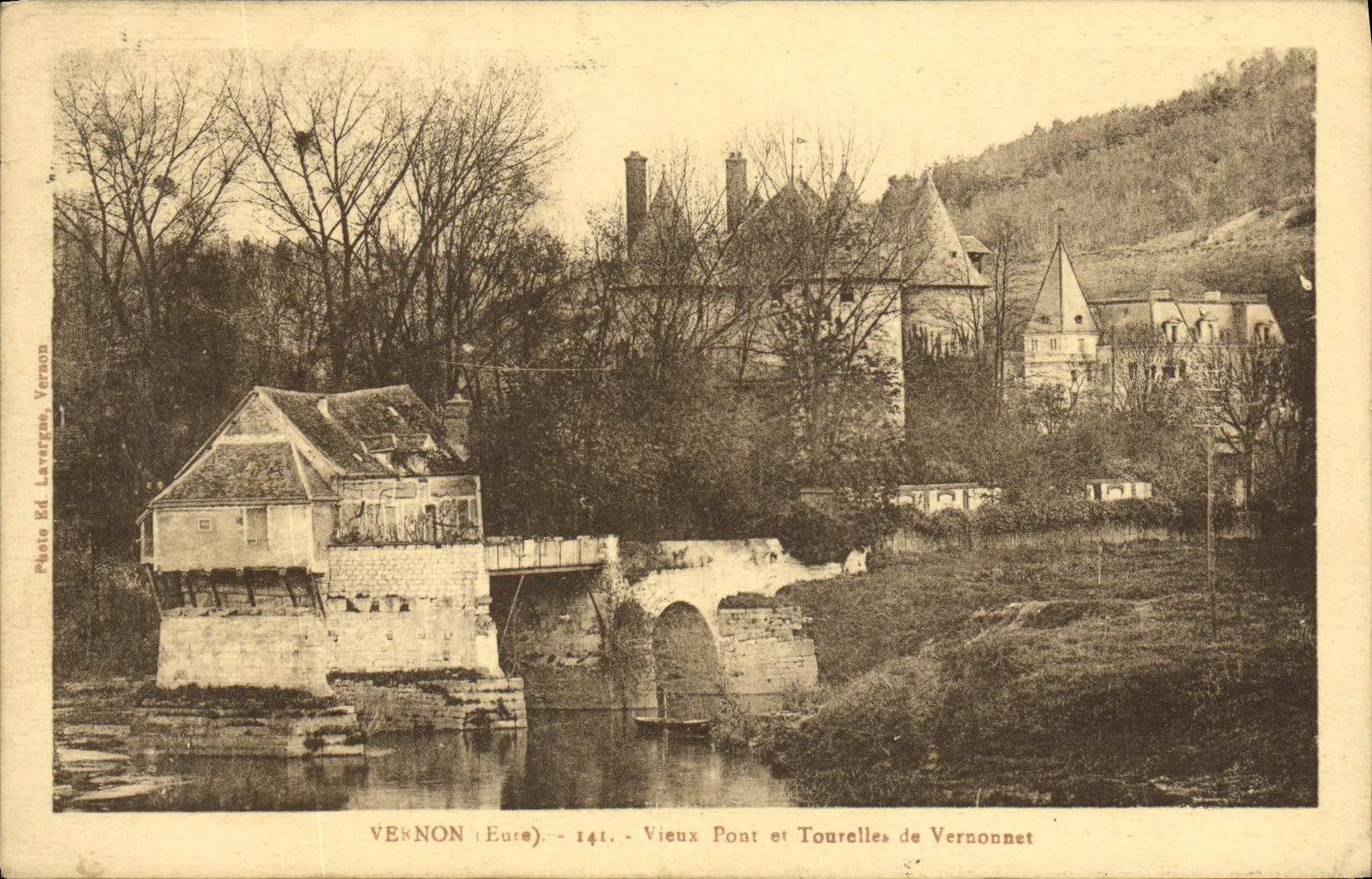 CPA Vernon Vieux Pont et Tourelles de Vernonnet