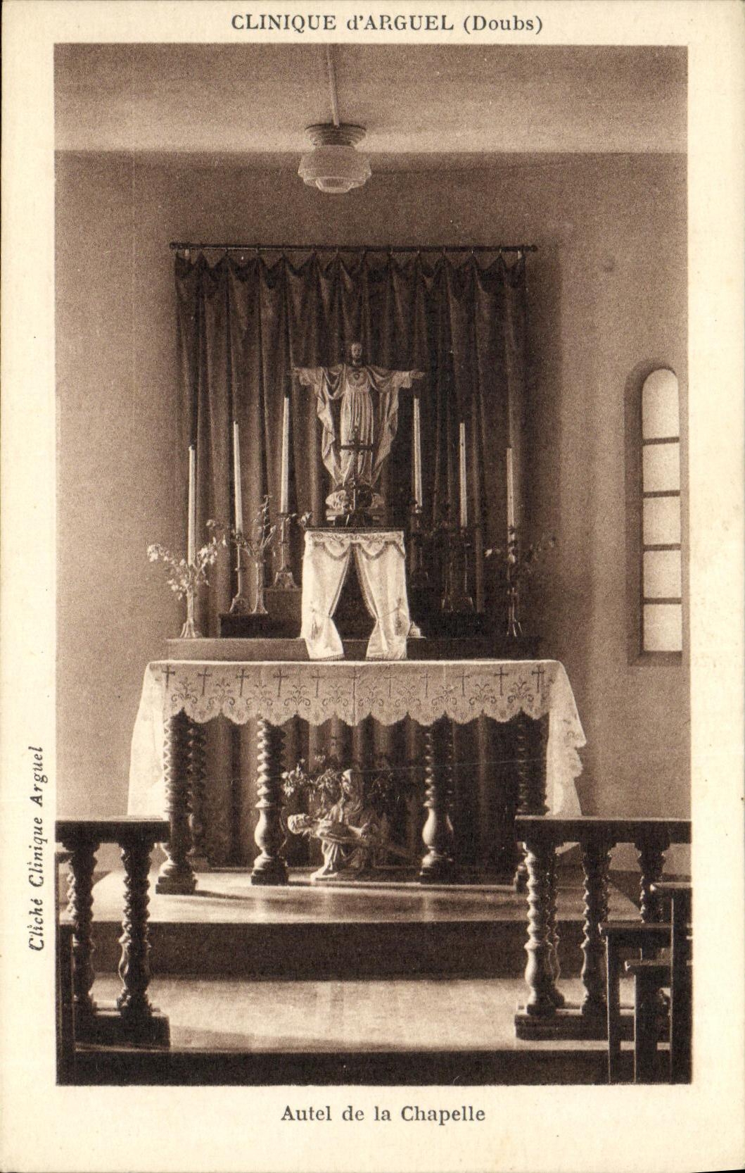 Autel de la chapelle — Clinique d'Arguel (Doubs) — Cliché Clinique Arguel