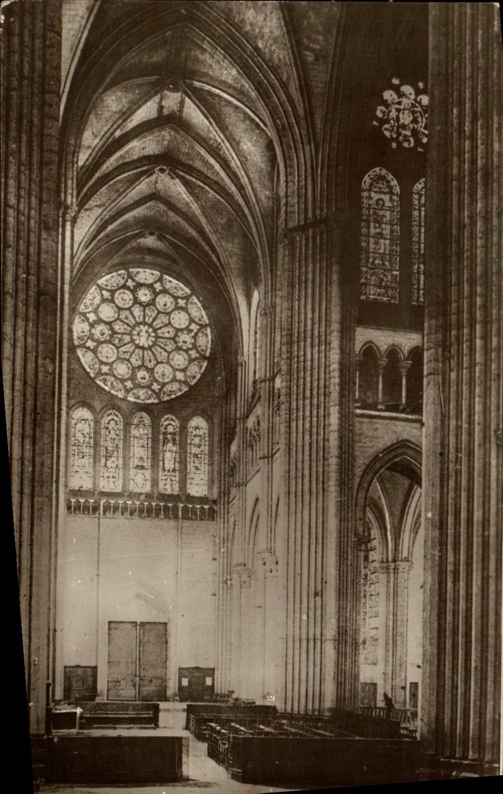 CPA Chartres Cathedrale Le transept