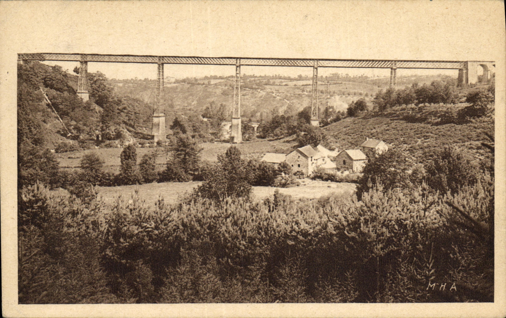 CPA Busseau Sur Creuse Viaduc sur la ligne de Limoges a Montlucon