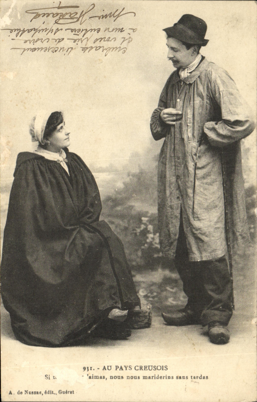 CPA Au Pays Creusois Creuse Folklore Costume