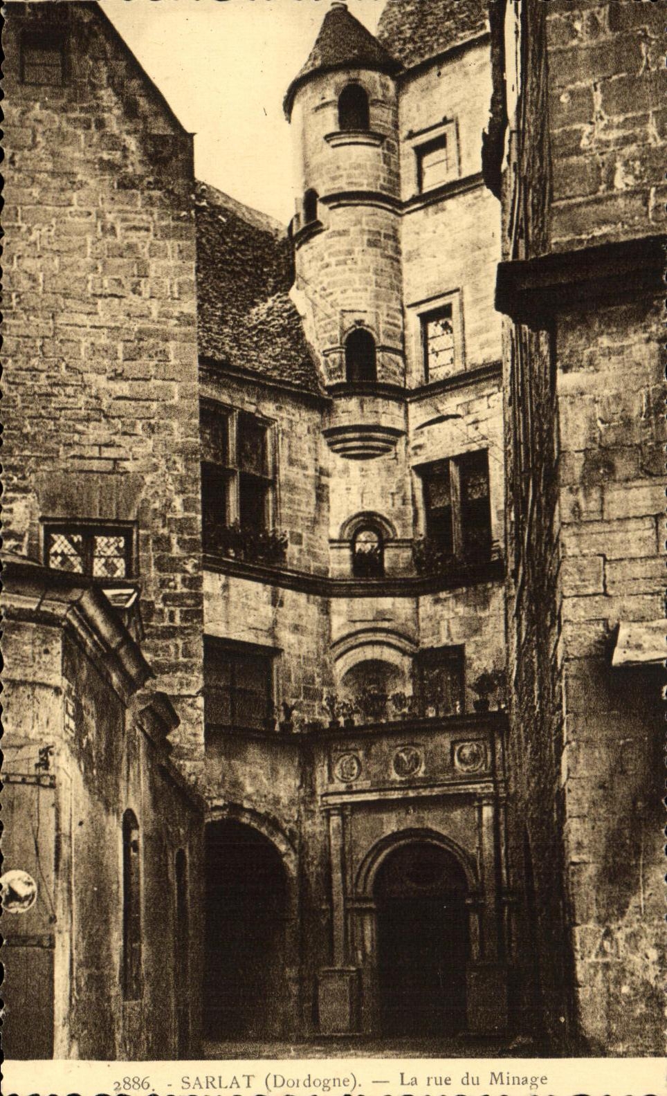 Sarlat (Dordogne) — La rue du Minage — éditeur La Cigogne, n° 2886