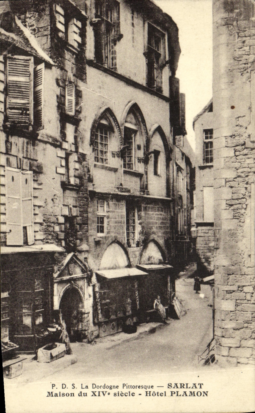CPA Sarlat Maison du 14eme Hotel Plamon