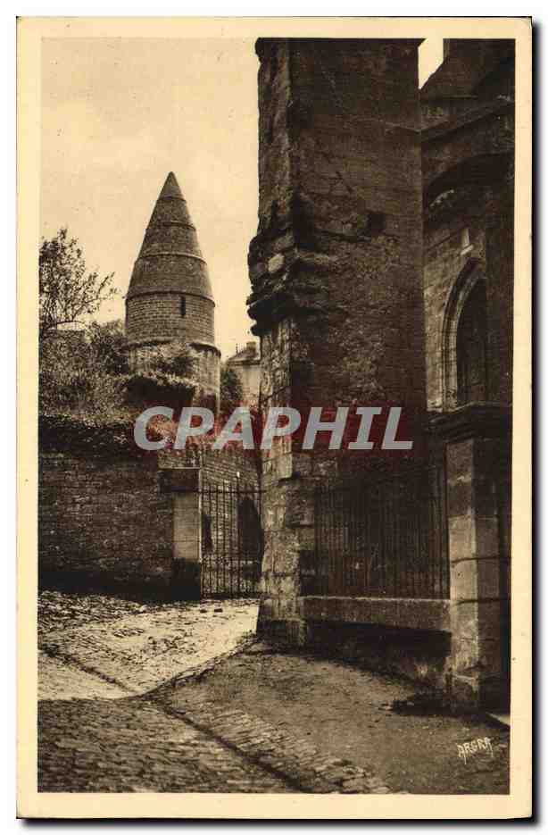 Sarlat - Lanterne des Morts (XIIe siècle) — Éditeur : Atelier des Arts Toulouse