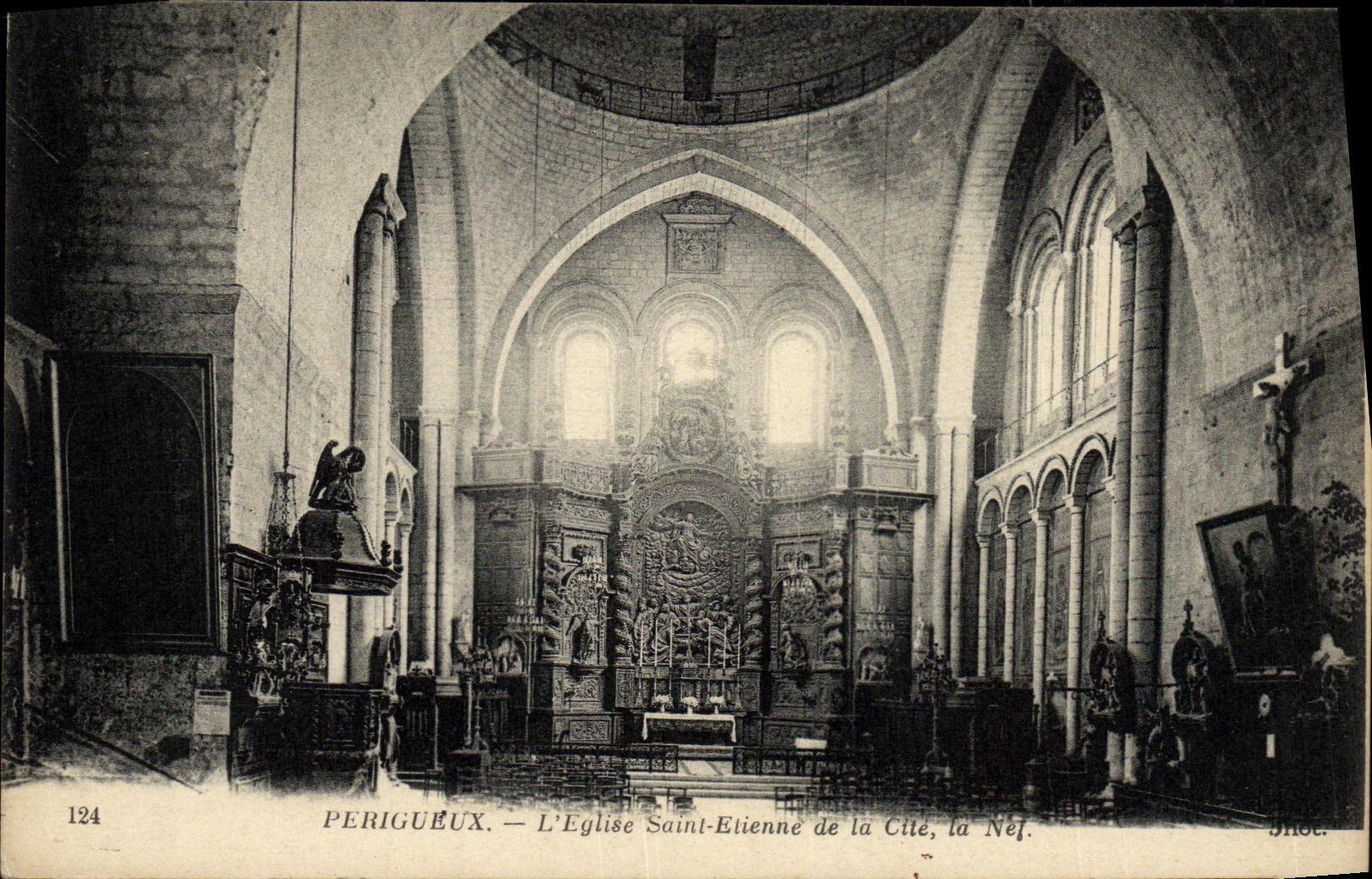 Périgueux — L'Église Saint-Étienne de la Cité, la Nef