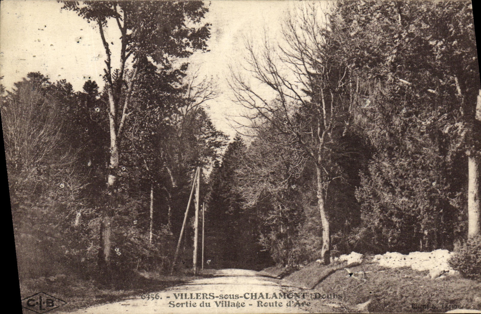 CPA Villers Sous Chalamont Sortie du Village Route d Are