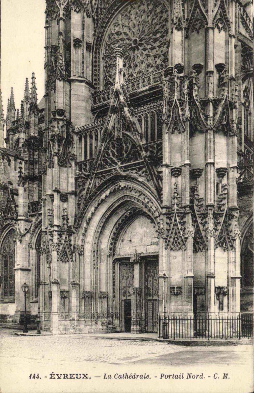 CPA Evreux La Cathedrale Portail Nord